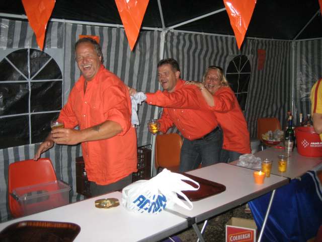 6KAMP 2006 Dorpshuis Vierhouten (Oranje/ijsvereniging)